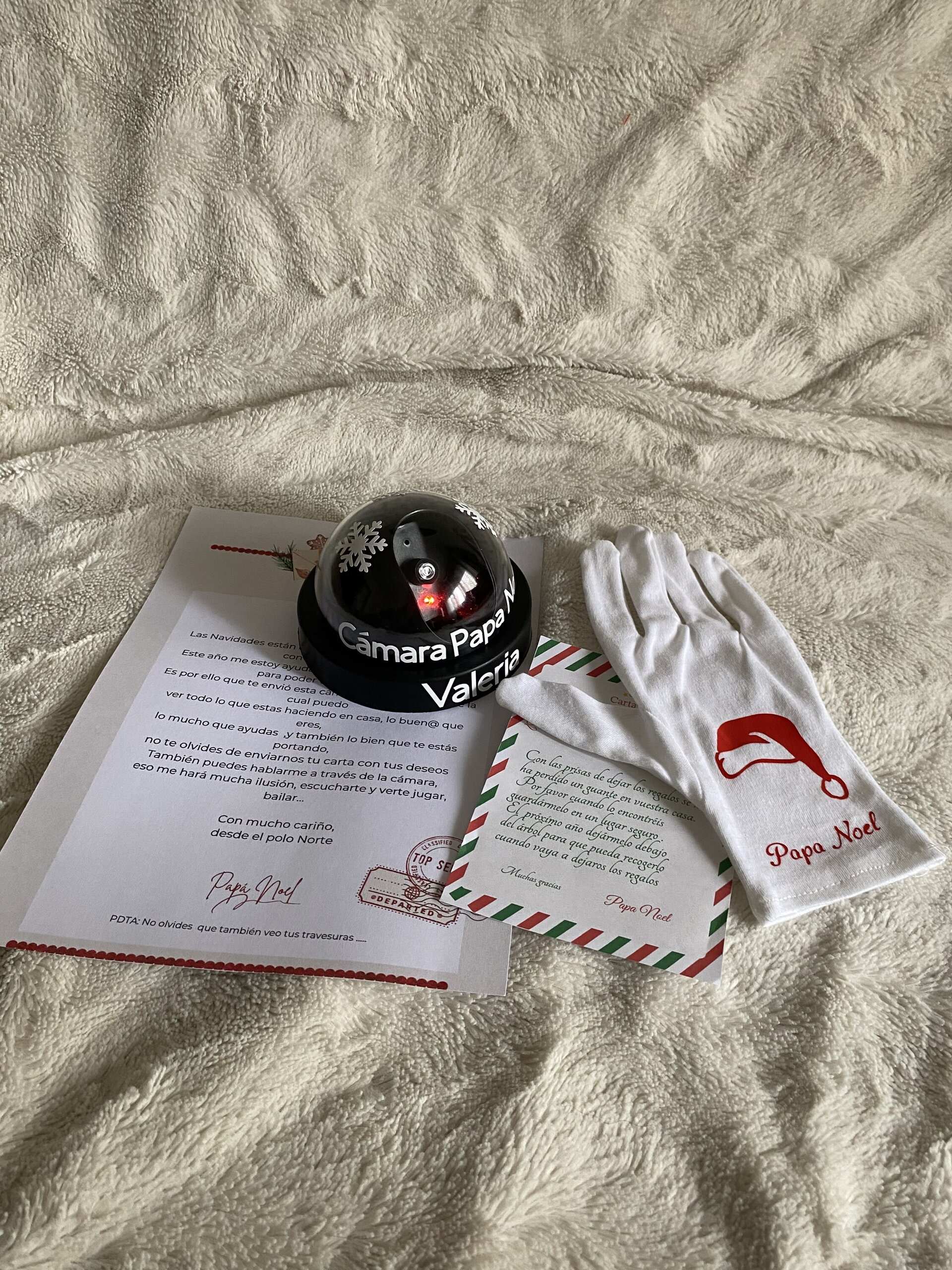 Pack cámara de vigila Papá Noel mas guante perdido Papa Noel - 2